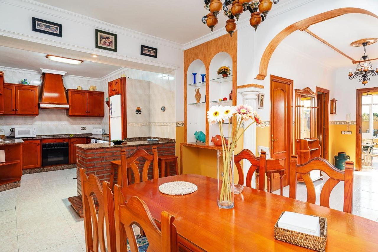 Casa Chiqui - Solo Familias Ferienhaus Conil De La Frontera